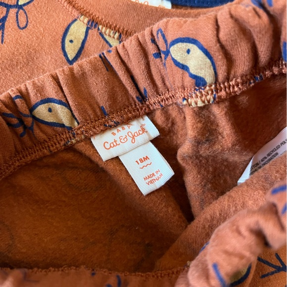 Cat & Jack Holiday Sweatsuit - Picture 2 of 2